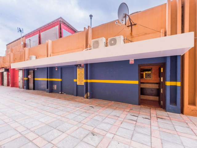 Comercial con 0 Dormitorios  en Fuengirola