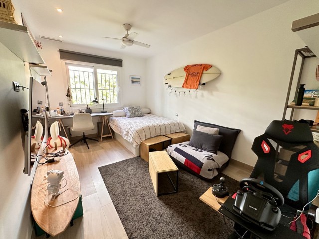 3 Bedrooms Apartment in Benahavís
