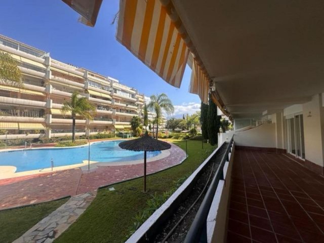 Apartamento, Guadalmina Alta, R5140060