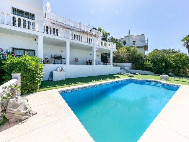 Villa con 2 Dormitorios  en Sierrezuela