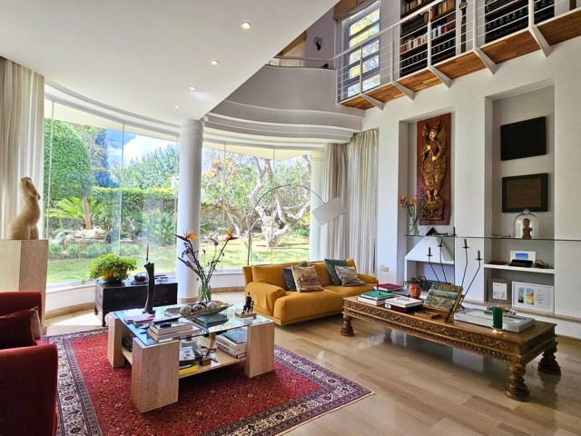 5 Bedrooms Villa in Sotogrande Alto