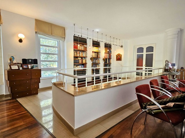 5 Bedrooms Villa in Sotogrande Alto