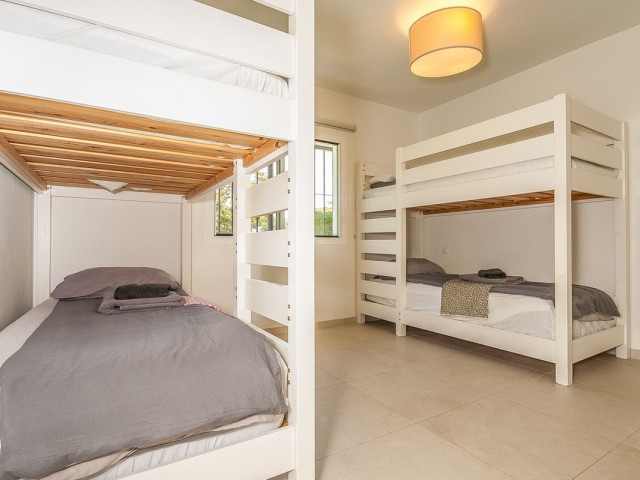 Villa avec 5 Chambres  à Elviria