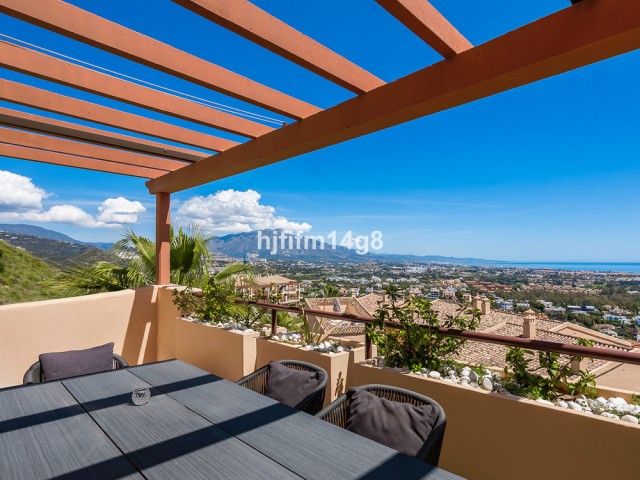 Penthouse in Benahavís