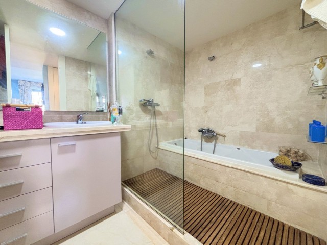 Penthouse in La Duquesa