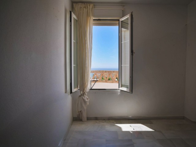 3 Bedrooms Townhouse in Torrequebrada