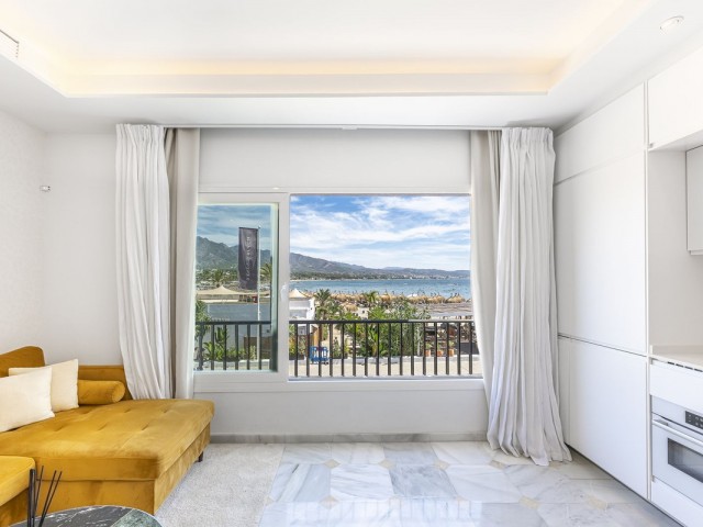 Takvåning i Puerto Banús