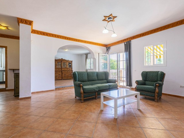 4 Bedrooms Villa in Mijas