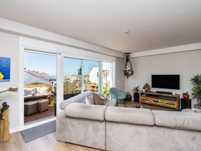 Adosado con 4 Dormitorios  en Torreblanca