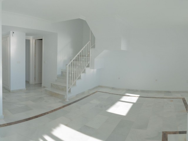 Leilighet, Casares, R5141815
