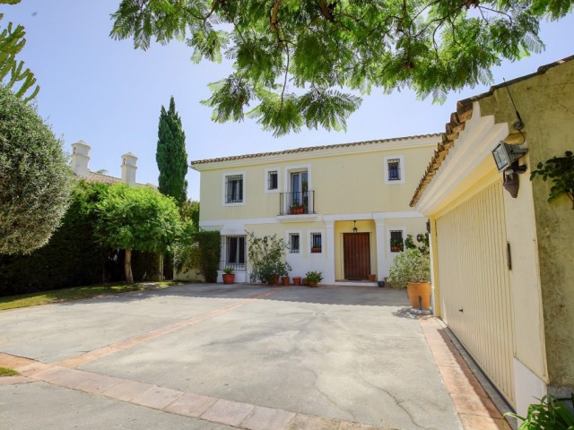 Villa avec 4 Chambres  à Sotogrande