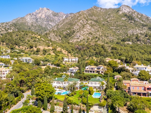 Villa avec 14 Chambres  à The Golden Mile