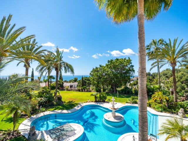 14 Makuuhuoneen Huvila The Golden Mile