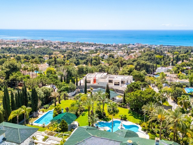 14 Makuuhuoneen Huvila The Golden Mile