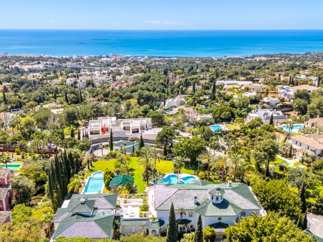 14 Makuuhuoneen Huvila The Golden Mile