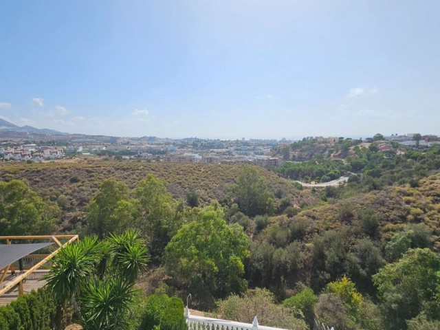 Villa con 4 Dormitorios  en Campo Mijas