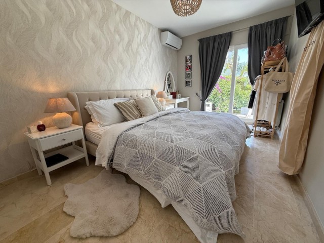 Villa avec 4 Chambres  à Marbesa