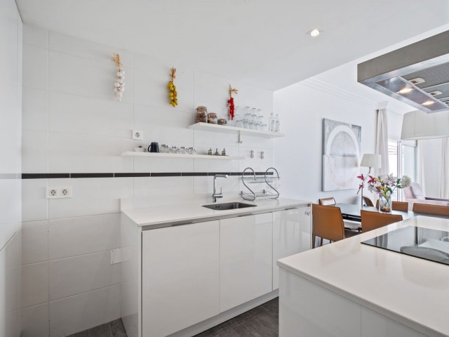 2 Bedrooms Apartment in Benahavís