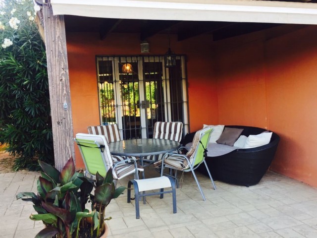 4 Slaapkamer Rijtjeshuis in Estepona