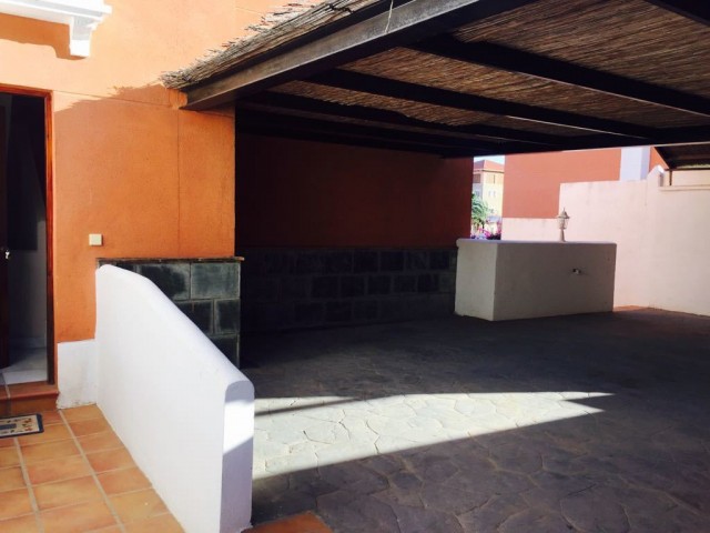 4 Slaapkamer Rijtjeshuis in Estepona