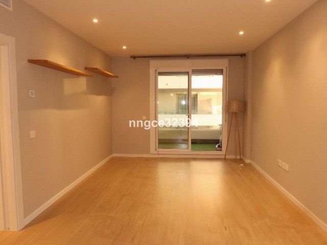 Apartment, Nueva Andalucia, R5142202