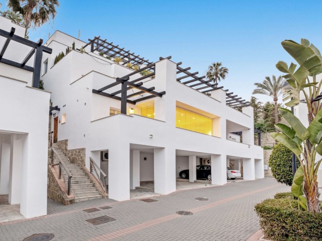 3 Bedrooms Townhouse in Marbella