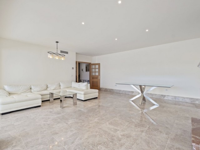 3 Bedrooms Townhouse in Marbella
