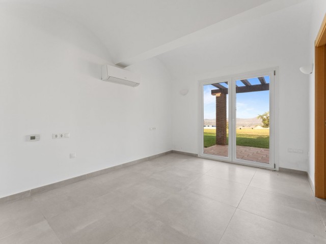 7 Bedrooms Villa in Mijas
