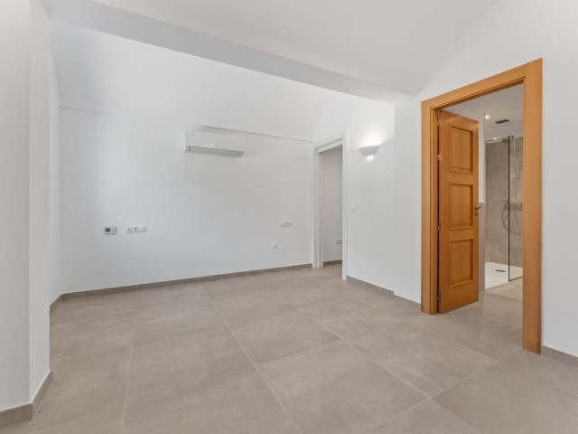 7 Bedrooms Villa in Mijas