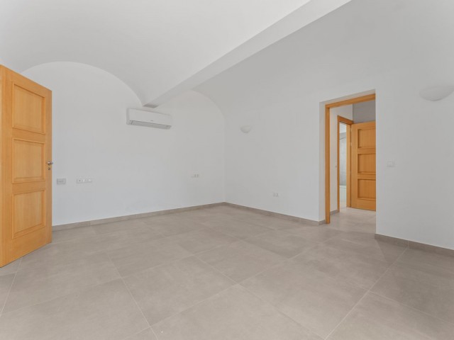 7 Bedrooms Villa in Mijas