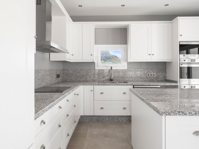 7 Bedrooms Villa in Mijas