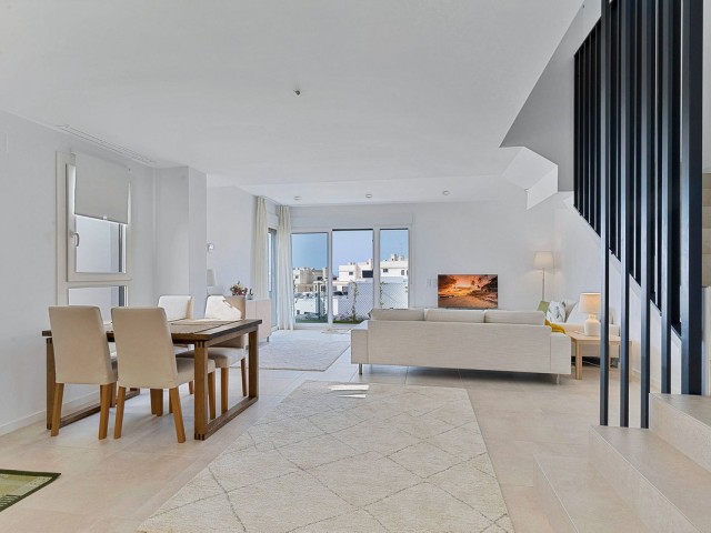 Maison mitoyenne avec 3 Chambres  à La Cala de Mijas
