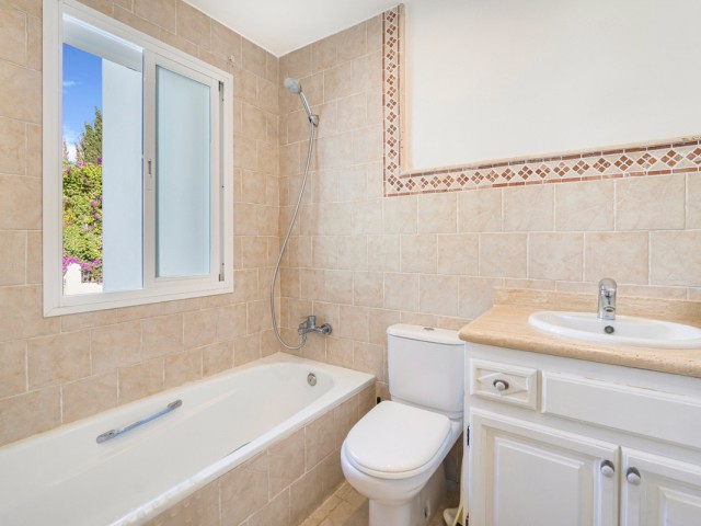 5 Bedrooms Villa in San Pedro de Alcántara