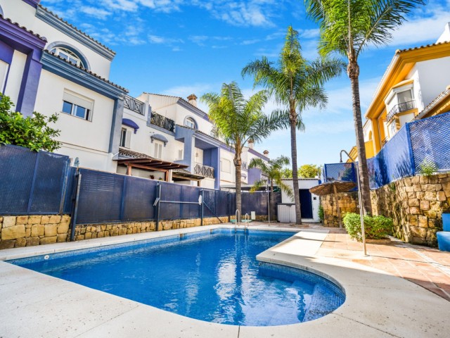 5 Bedrooms Villa in San Pedro de Alcántara