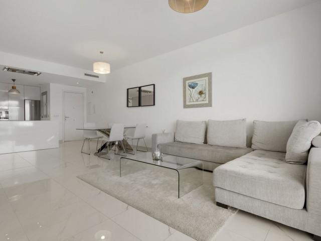 Apartamento, New Golden Mile, R5137900