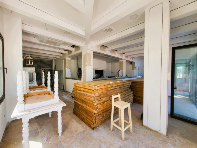 Kommerziell in San Luis de Sabinillas