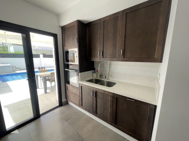 Villa avec 3 Chambres  à San Pedro de Alcántara