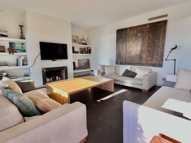 3 Bedrooms Apartment in Sierra Blanca