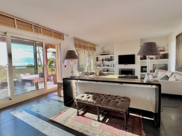 3 Bedrooms Apartment in Sierra Blanca