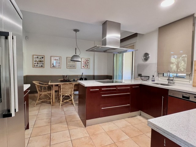 3 Bedrooms Apartment in Sierra Blanca