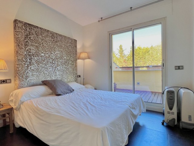 3 Bedrooms Apartment in Sierra Blanca