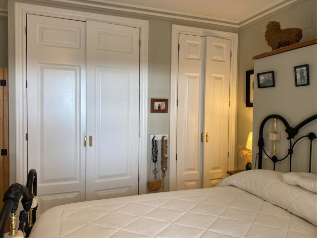 Apartamento con 3 Dormitorios  en Río Real