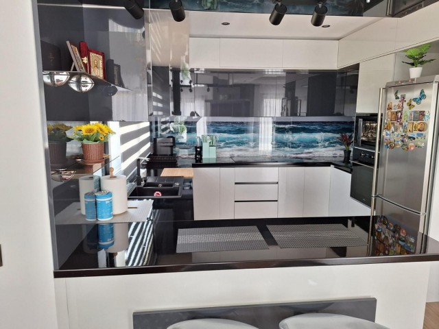 4 Makuuhuoneen Huvila Estepona
