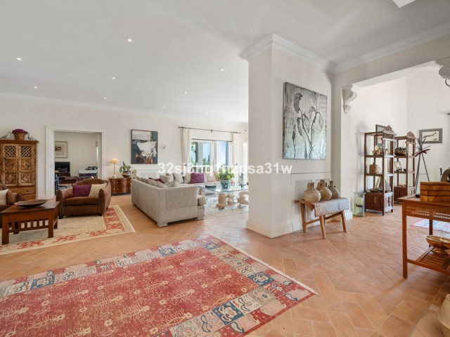5 Bedrooms Villa in Sotogrande