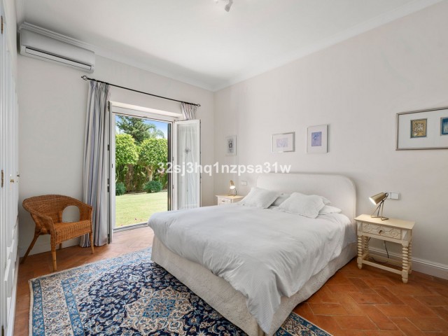 5 Bedrooms Villa in Sotogrande