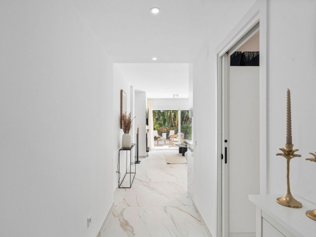 Leilighet, Guadalmina Baja, R5125243