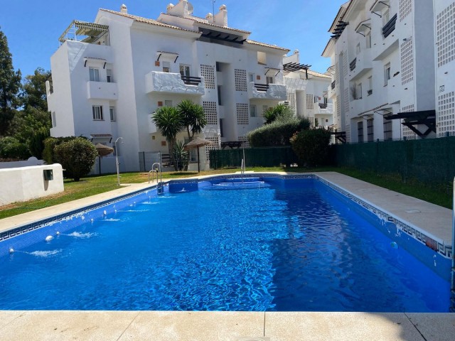 Apartment, Torrequebrada, R5141638