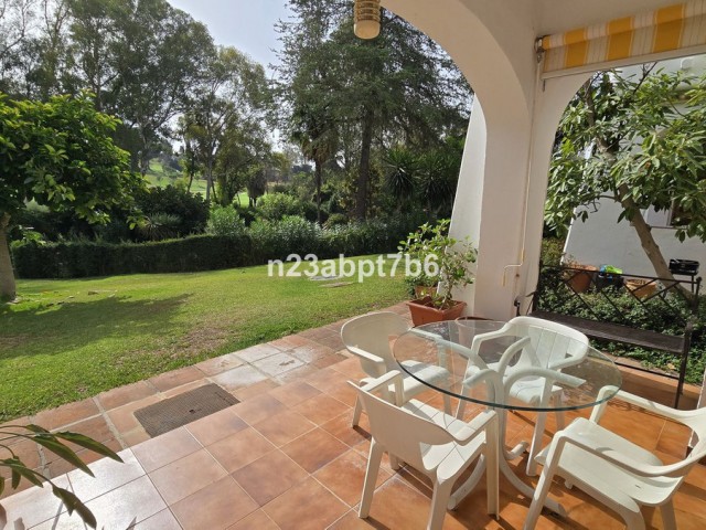 2 Bedrooms Apartment in Nueva Andalucía