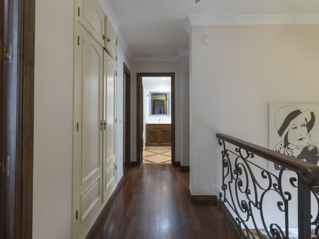 6 Schlafzimmer Villa in Fuengirola
