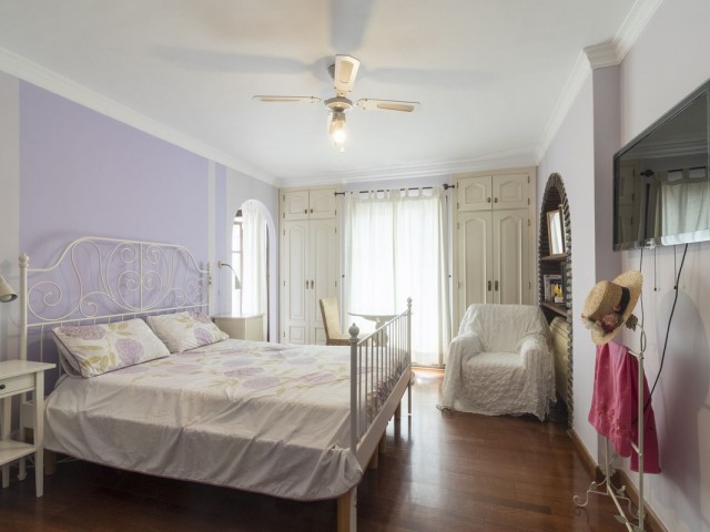 6 Schlafzimmer Villa in Fuengirola